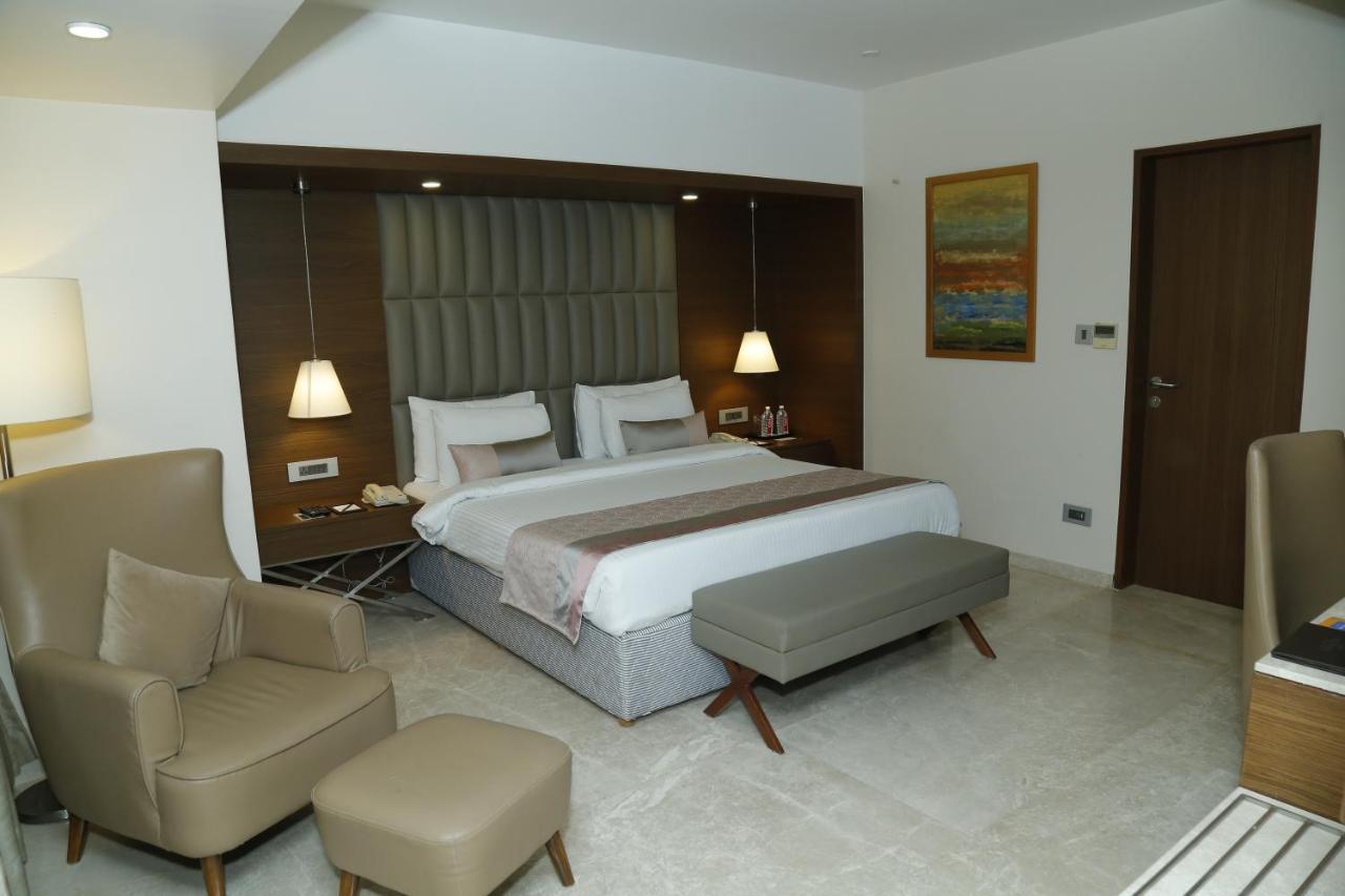 Sarovar Portico Rivera Ahmedabad Eksteriør billede