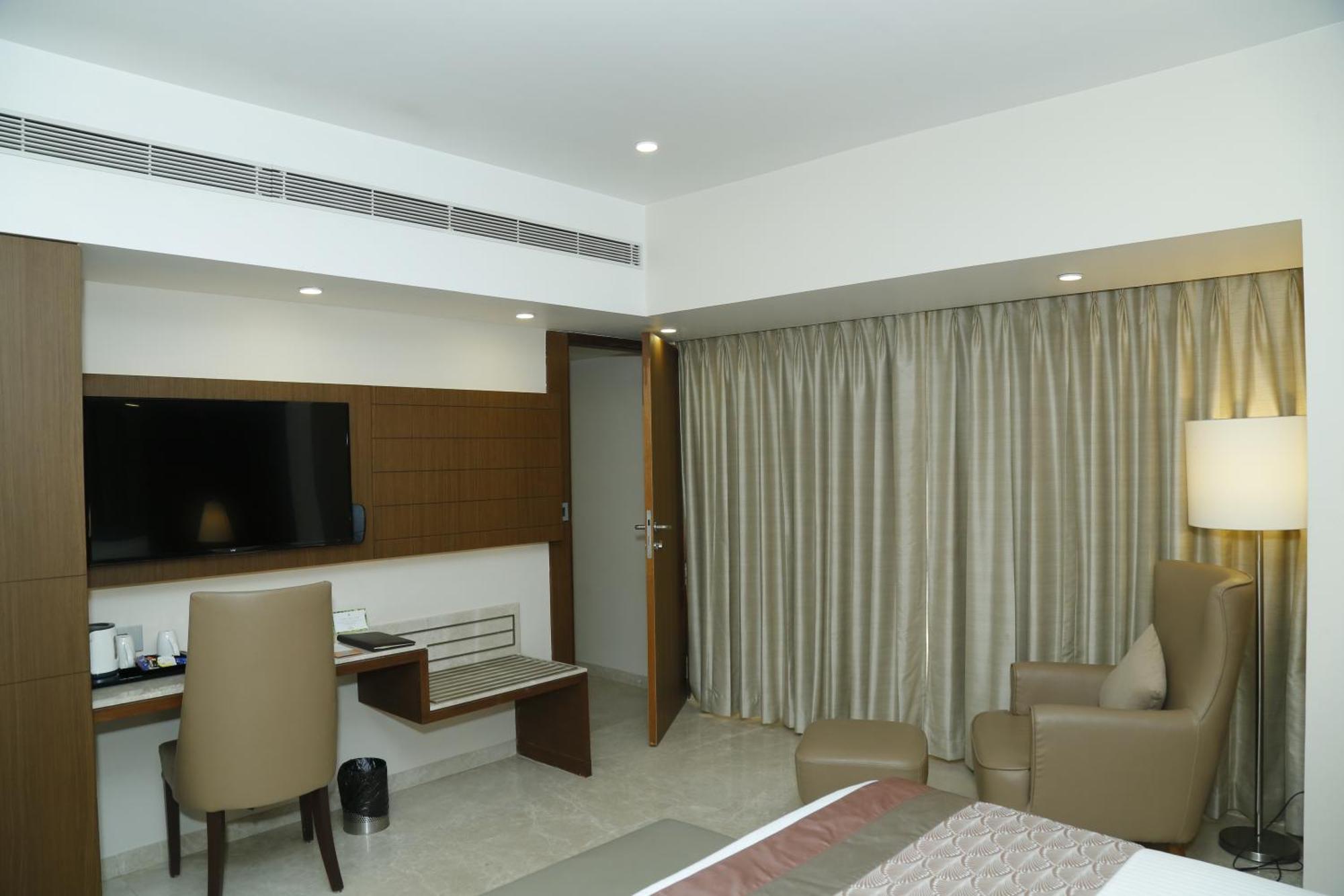 Sarovar Portico Rivera Ahmedabad Eksteriør billede