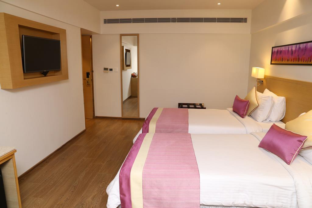 Sarovar Portico Rivera Ahmedabad Eksteriør billede