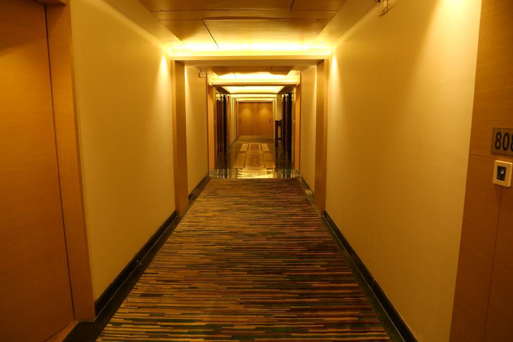 Sarovar Portico Rivera Ahmedabad Eksteriør billede