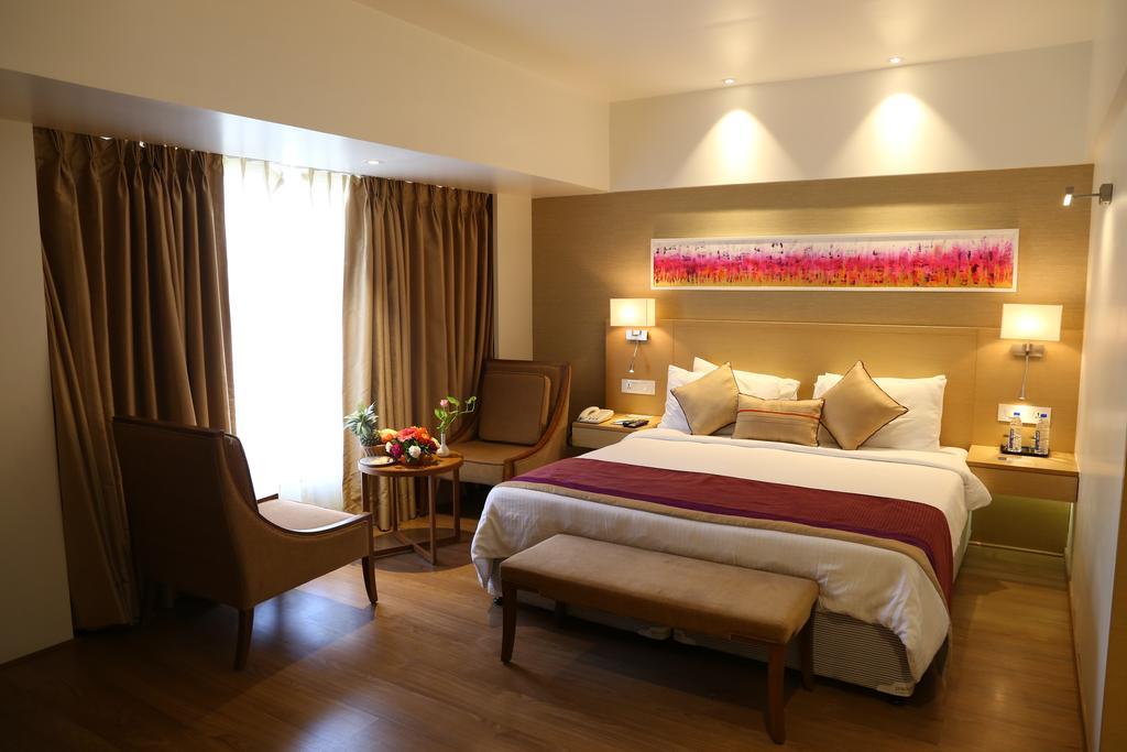 Sarovar Portico Rivera Ahmedabad Eksteriør billede