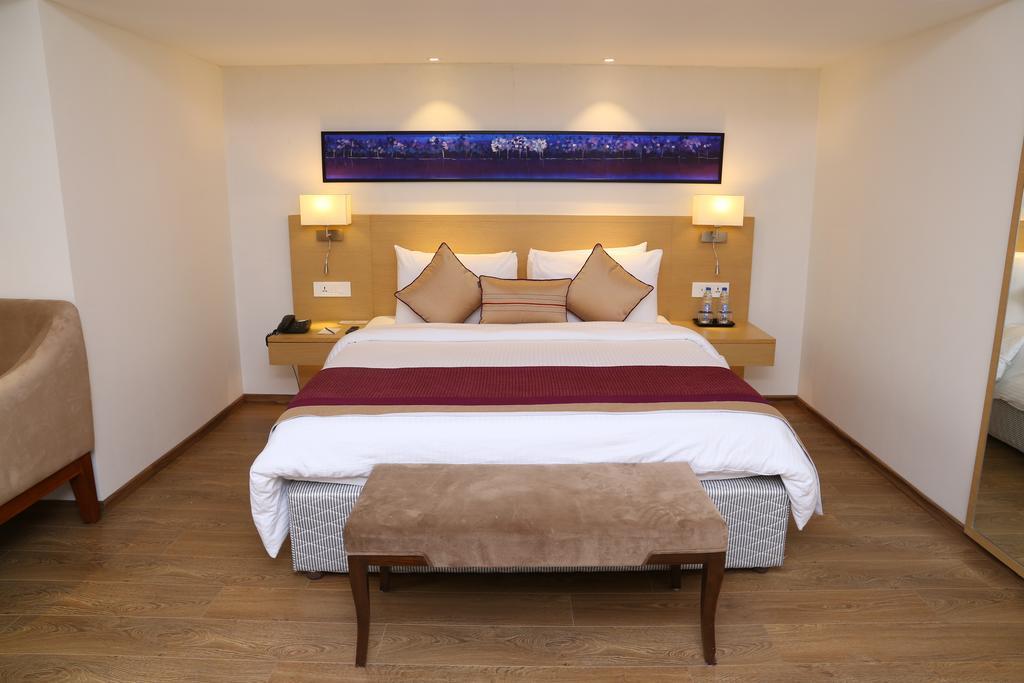 Sarovar Portico Rivera Ahmedabad Eksteriør billede