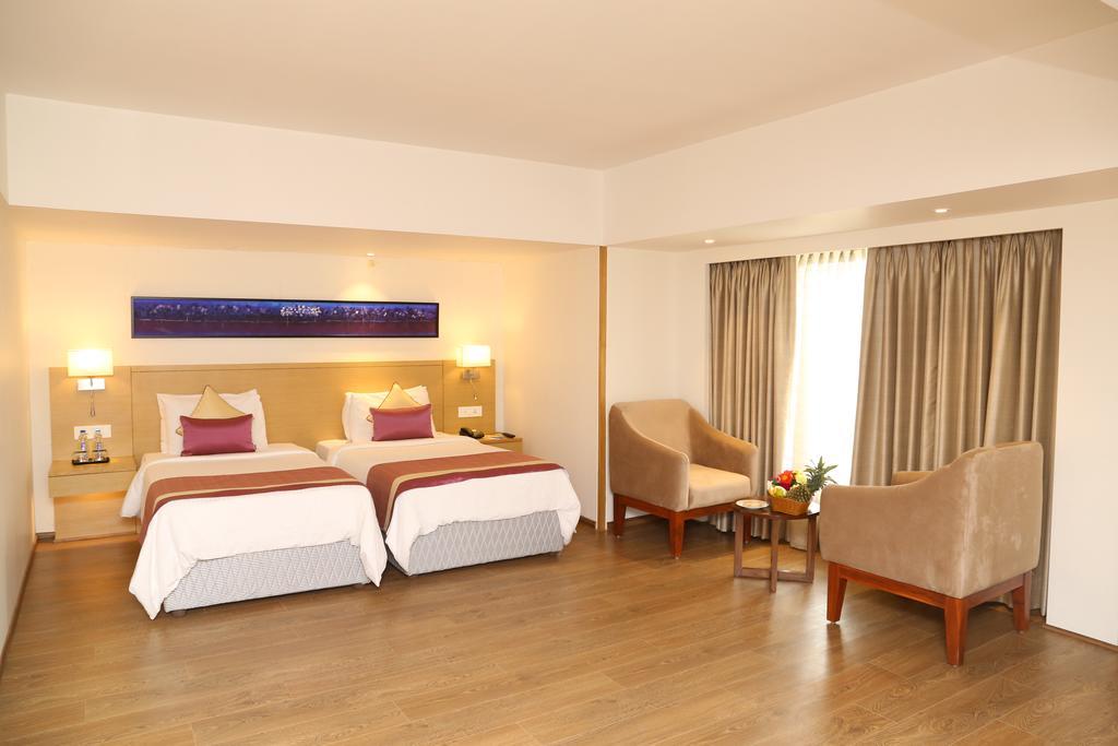 Sarovar Portico Rivera Ahmedabad Eksteriør billede