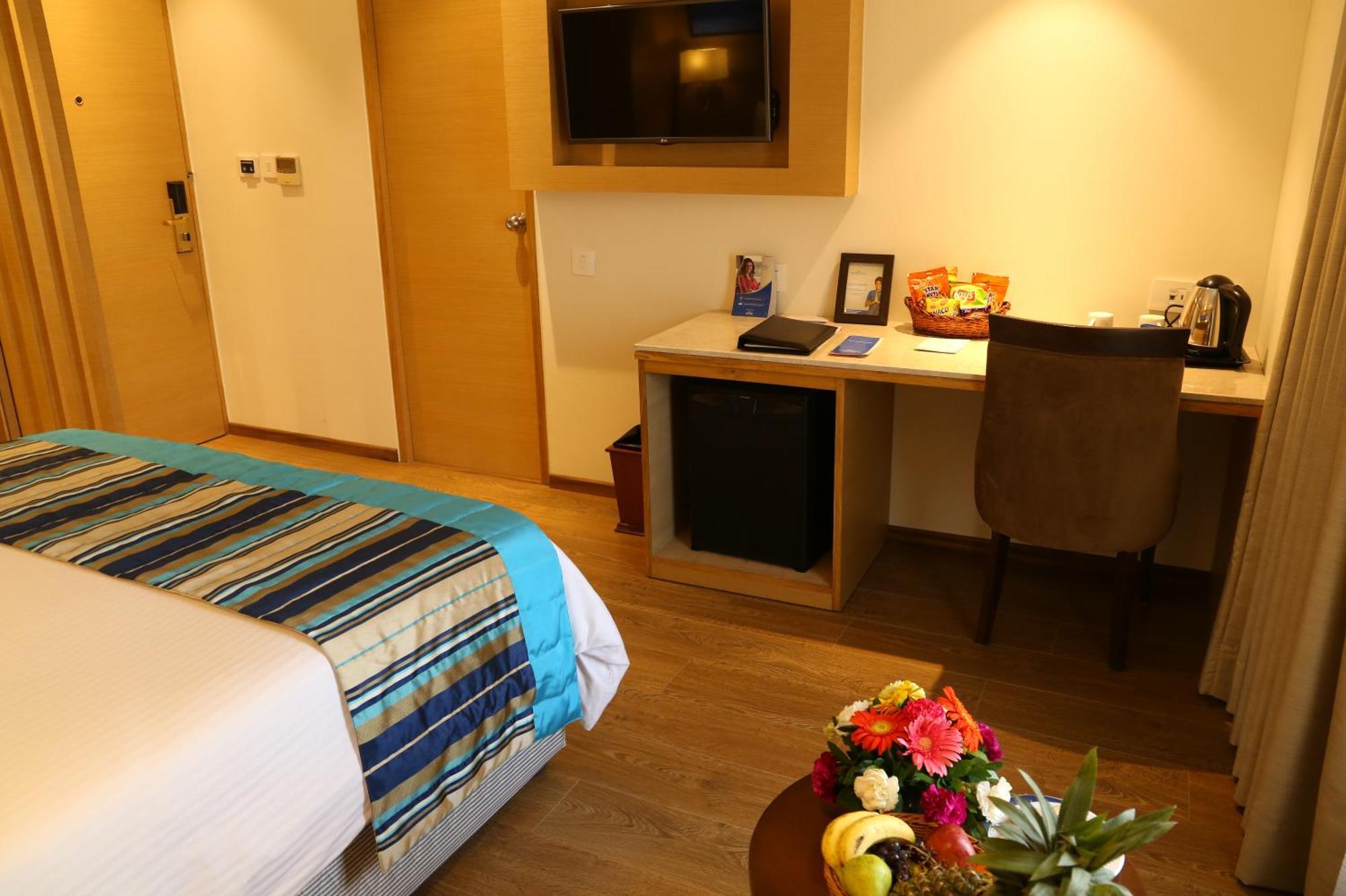 Sarovar Portico Rivera Ahmedabad Eksteriør billede